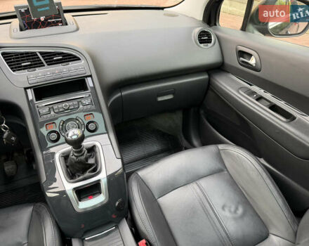 Черный Пежо 5008, объемом двигателя 1.6 л и пробегом 150 тыс. км за 12300 $, фото 82 на Automoto.ua