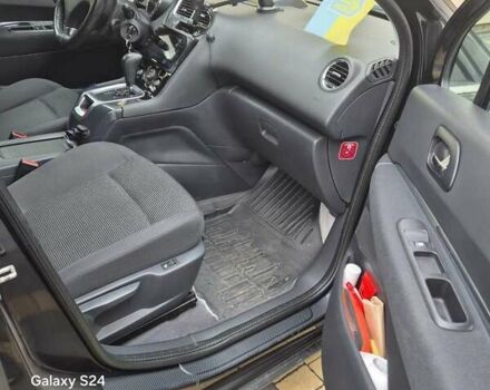 Черный Пежо 5008, объемом двигателя 2 л и пробегом 240 тыс. км за 11500 $, фото 4 на Automoto.ua