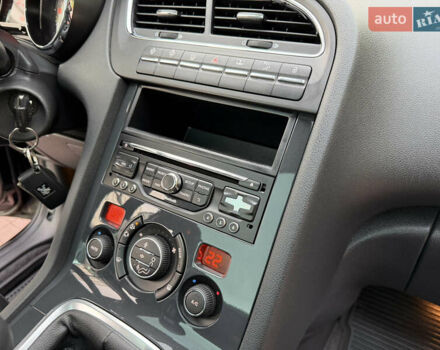 Черный Пежо 5008, объемом двигателя 1.6 л и пробегом 150 тыс. км за 12300 $, фото 48 на Automoto.ua