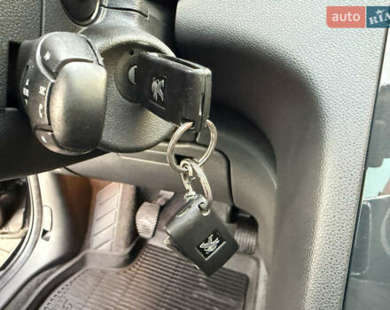 Черный Пежо 5008, объемом двигателя 1.6 л и пробегом 150 тыс. км за 12300 $, фото 57 на Automoto.ua