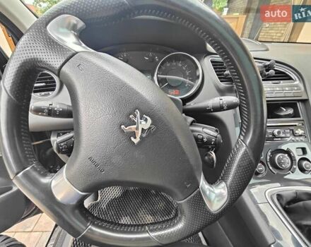 Чорний Пежо 5008, об'ємом двигуна 2 л та пробігом 273 тис. км за 10850 $, фото 22 на Automoto.ua