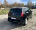 Чорний Пежо 5008, об'ємом двигуна 2 л та пробігом 240 тис. км за 10500 $, фото 3 на Automoto.ua