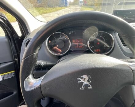 Чорний Пежо 5008, об'ємом двигуна 2 л та пробігом 240 тис. км за 10500 $, фото 6 на Automoto.ua