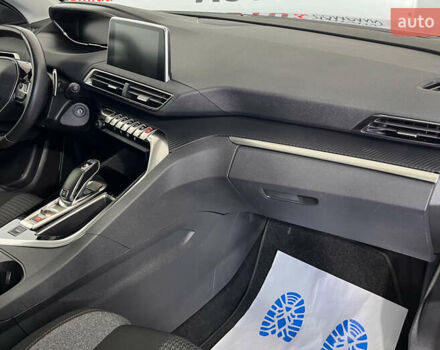 Чорний Пежо 5008, об'ємом двигуна 1.5 л та пробігом 152 тис. км за 20850 $, фото 9 на Automoto.ua