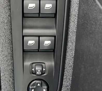 Чорний Пежо 5008, об'ємом двигуна 1.5 л та пробігом 152 тис. км за 20850 $, фото 8 на Automoto.ua