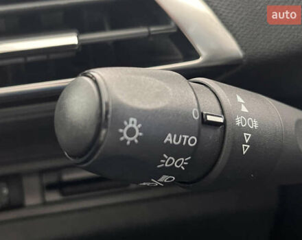 Чорний Пежо 5008, об'ємом двигуна 1.5 л та пробігом 152 тис. км за 20850 $, фото 17 на Automoto.ua