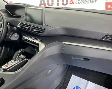 Черный Пежо 5008, объемом двигателя 1.5 л и пробегом 171 тыс. км за 20850 $, фото 7 на Automoto.ua