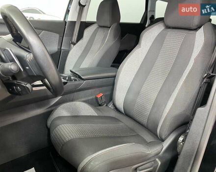 Черный Пежо 5008, объемом двигателя 1.5 л и пробегом 171 тыс. км за 20850 $, фото 6 на Automoto.ua