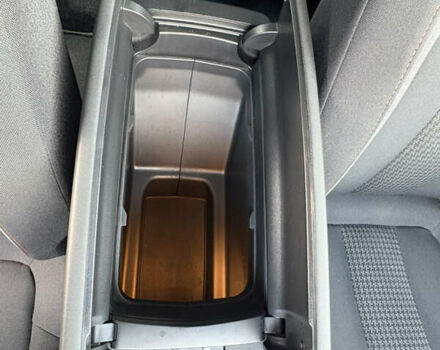 Чорний Пежо 5008, об'ємом двигуна 1.5 л та пробігом 185 тис. км за 19550 $, фото 67 на Automoto.ua