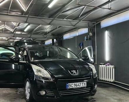 Черный Пежо 5008, объемом двигателя 1.6 л и пробегом 253 тыс. км за 6500 $, фото 1 на Automoto.ua