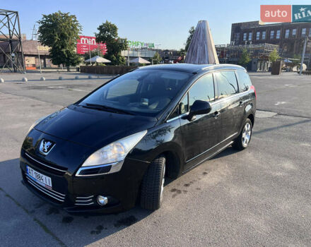 Чорний Пежо 5008, об'ємом двигуна 1.6 л та пробігом 268 тис. км за 7300 $, фото 1 на Automoto.ua