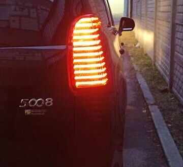 Черный Пежо 5008, объемом двигателя 2 л и пробегом 250 тыс. км за 8500 $, фото 1 на Automoto.ua