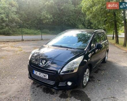 Чорний Пежо 5008, об'ємом двигуна 2 л та пробігом 241 тис. км за 7500 $, фото 1 на Automoto.ua