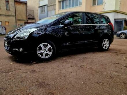 Пежо 5008 2010 у Хмельницькому на Automoto.ua Чорний Пежо 5008, об'ємом двигуна 1.6 л та пробігом 186 тис. км за 7000 $, фото 1 на Automoto.ua