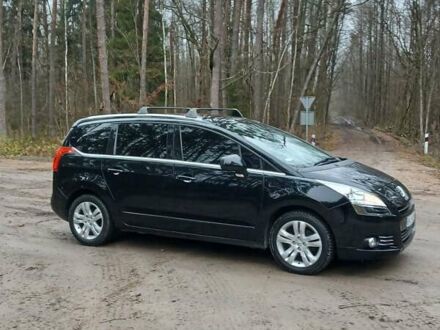 Черный Пежо 5008, объемом двигателя 1.56 л и пробегом 123 тыс. км за 7650 $, фото 1 на Automoto.ua