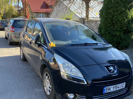 Пежо 5008 2011 у Рівному на Automoto.ua Чорний Пежо 5008, об'ємом двигуна 1.6 л та пробігом 250 тис. км за 7500 $, фото 1 на Automoto.ua