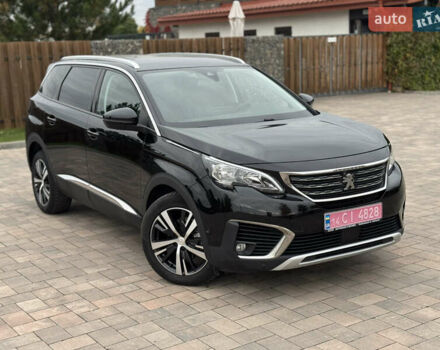 Черный Пежо 5008, объемом двигателя 1.5 л и пробегом 164 тыс. км за 23499 $, фото 1 на Automoto.ua