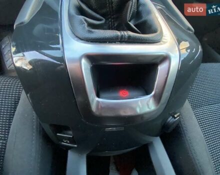 Коричневый Пежо 5008, объемом двигателя 1.6 л и пробегом 143 тыс. км за 8400 $, фото 49 на Automoto.ua