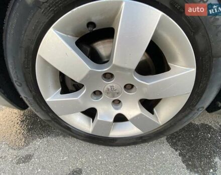 Коричневый Пежо 5008, объемом двигателя 1.6 л и пробегом 143 тыс. км за 8400 $, фото 56 на Automoto.ua