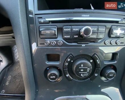 Коричневый Пежо 5008, объемом двигателя 1.6 л и пробегом 143 тыс. км за 8400 $, фото 47 на Automoto.ua