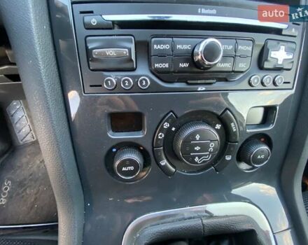 Коричневый Пежо 5008, объемом двигателя 1.6 л и пробегом 143 тыс. км за 8400 $, фото 50 на Automoto.ua