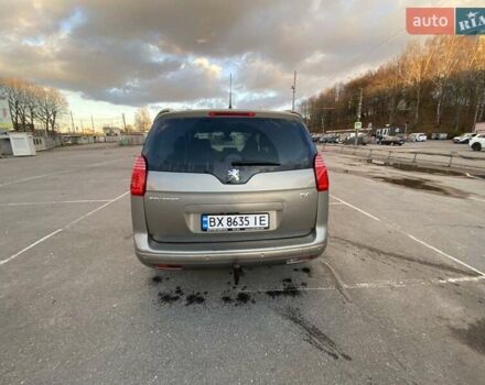 Коричневый Пежо 5008, объемом двигателя 1.6 л и пробегом 143 тыс. км за 8400 $, фото 12 на Automoto.ua