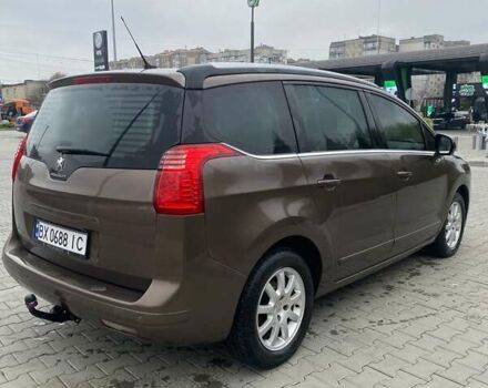 Коричневый Пежо 5008, объемом двигателя 1.6 л и пробегом 247 тыс. км за 10500 $, фото 5 на Automoto.ua
