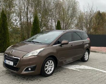 Коричневый Пежо 5008, объемом двигателя 1.6 л и пробегом 247 тыс. км за 10500 $, фото 4 на Automoto.ua