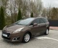 Коричневый Пежо 5008, объемом двигателя 1.6 л и пробегом 247 тыс. км за 10500 $, фото 4 на Automoto.ua