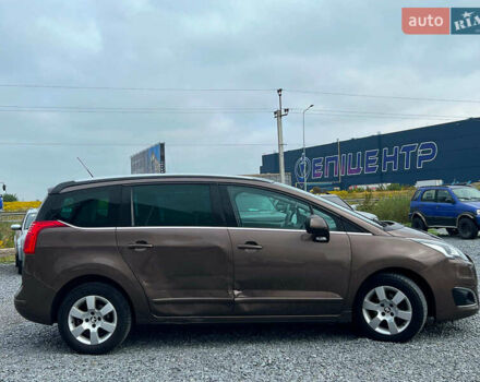 Коричневий Пежо 5008, об'ємом двигуна 1.6 л та пробігом 203 тис. км за 10180 $, фото 4 на Automoto.ua