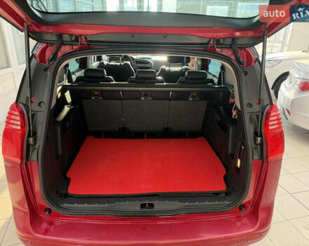 Красный Пежо 5008, объемом двигателя 1.6 л и пробегом 194 тыс. км за 7400 $, фото 15 на Automoto.ua