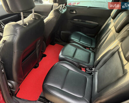 Красный Пежо 5008, объемом двигателя 1.6 л и пробегом 194 тыс. км за 7400 $, фото 10 на Automoto.ua