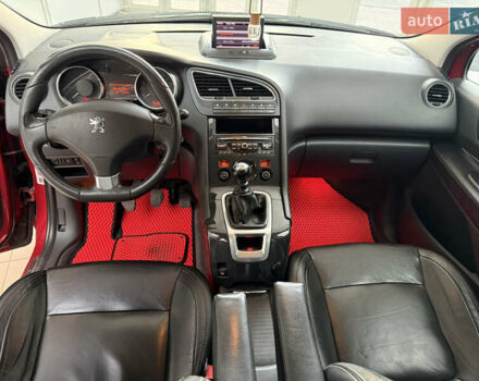 Красный Пежо 5008, объемом двигателя 1.6 л и пробегом 194 тыс. км за 7400 $, фото 11 на Automoto.ua