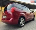 Красный Пежо 5008, объемом двигателя 2 л и пробегом 319 тыс. км за 8000 $, фото 4 на Automoto.ua
