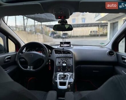 Красный Пежо 5008, объемом двигателя 2 л и пробегом 319 тыс. км за 8000 $, фото 13 на Automoto.ua