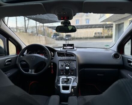 Красный Пежо 5008, объемом двигателя 2 л и пробегом 315 тыс. км за 8500 $, фото 15 на Automoto.ua