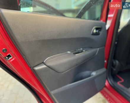 Красный Пежо 5008, объемом двигателя 2 л и пробегом 315 тыс. км за 8500 $, фото 22 на Automoto.ua