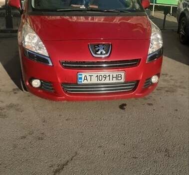 Красный Пежо 5008, объемом двигателя 1.56 л и пробегом 249 тыс. км за 7750 $, фото 3 на Automoto.ua