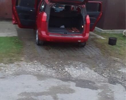 Красный Пежо 5008, объемом двигателя 1.6 л и пробегом 280 тыс. км за 7150 $, фото 3 на Automoto.ua