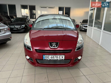 Красный Пежо 5008, объемом двигателя 1.6 л и пробегом 194 тыс. км за 7400 $, фото 1 на Automoto.ua
