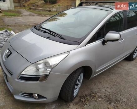 Пежо 5008, объемом двигателя 1.6 л и пробегом 278 тыс. км за 7500 $, фото 3 на Automoto.ua