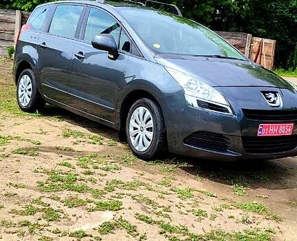 Пежо 5008, об'ємом двигуна 1.6 л та пробігом 254 тис. км за 7450 $, фото 1 на Automoto.ua