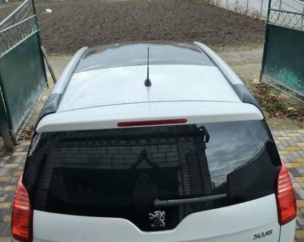 Пежо 5008, объемом двигателя 1.6 л и пробегом 211 тыс. км за 9500 $, фото 68 на Automoto.ua