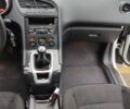 Пежо 5008, объемом двигателя 1.6 л и пробегом 211 тыс. км за 9500 $, фото 16 на Automoto.ua