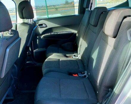 Пежо 5008, об'ємом двигуна 1.6 л та пробігом 170 тис. км за 8500 $, фото 8 на Automoto.ua