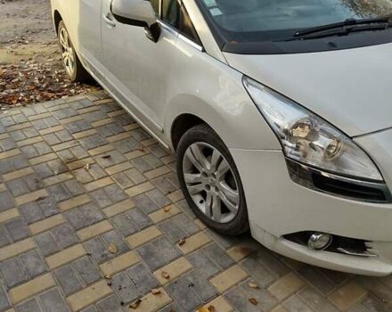 Пежо 5008, объемом двигателя 1.6 л и пробегом 211 тыс. км за 9500 $, фото 51 на Automoto.ua