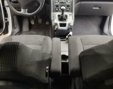 Пежо 5008, объемом двигателя 1.6 л и пробегом 211 тыс. км за 9500 $, фото 39 на Automoto.ua