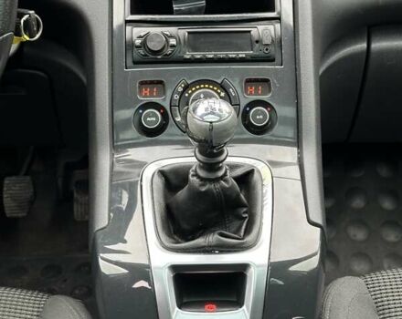 Пежо 5008, объемом двигателя 1.6 л и пробегом 195 тыс. км за 6600 $, фото 24 на Automoto.ua