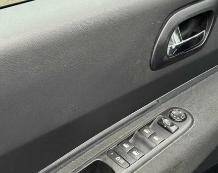 Пежо 5008, объемом двигателя 1.6 л и пробегом 195 тыс. км за 6600 $, фото 28 на Automoto.ua