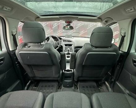 Пежо 5008, объемом двигателя 1.6 л и пробегом 195 тыс. км за 6600 $, фото 14 на Automoto.ua